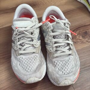 New balance size 7 sneakers